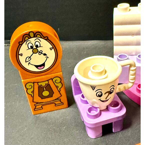 Lego Duplo Belle´s Tea Party 10877 incomplete set 1 just missing the skirt - Picture 2 of 5